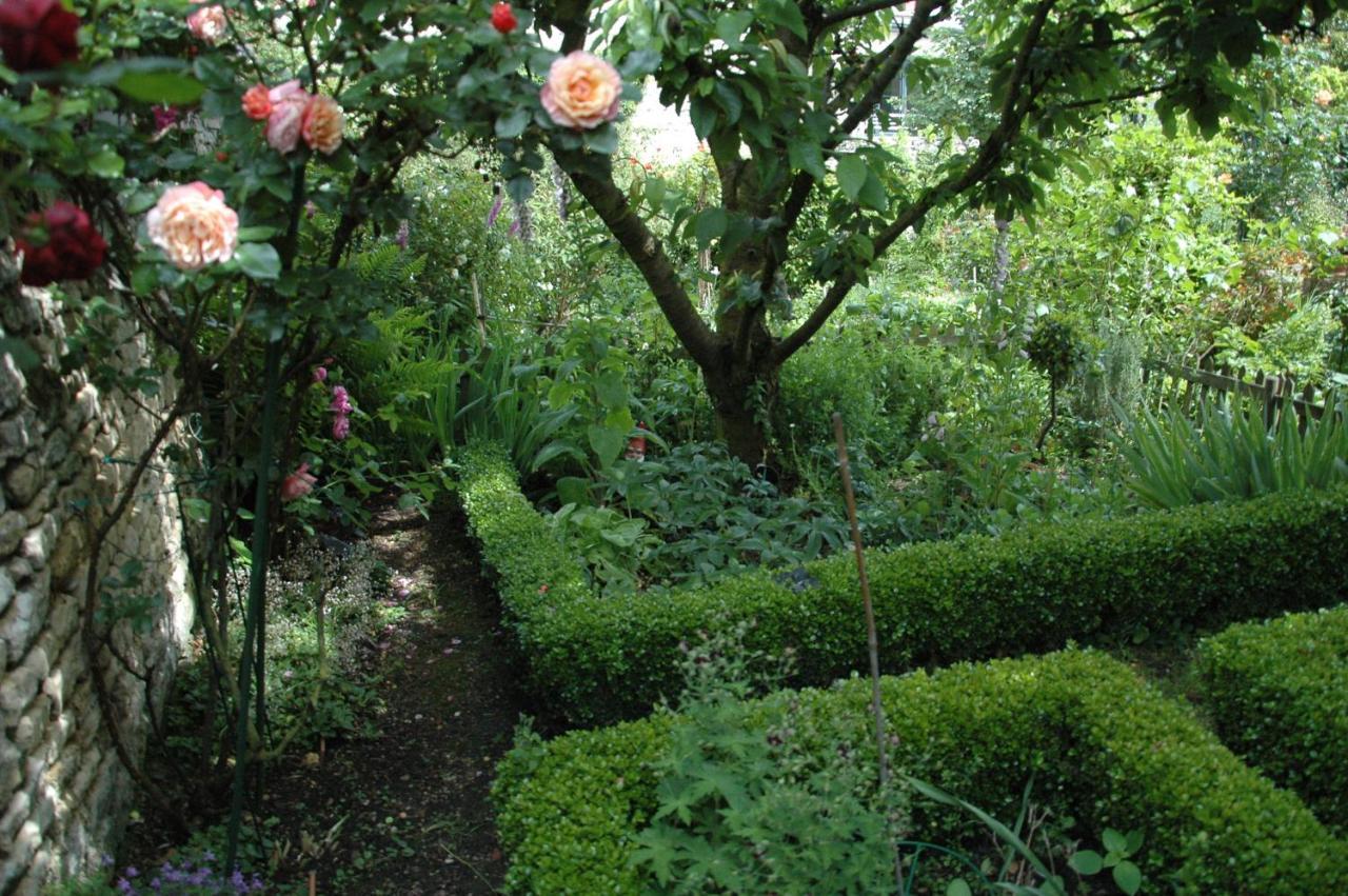 44 Rue Cap Bed & Breakfast Caen Eksteriør bilde